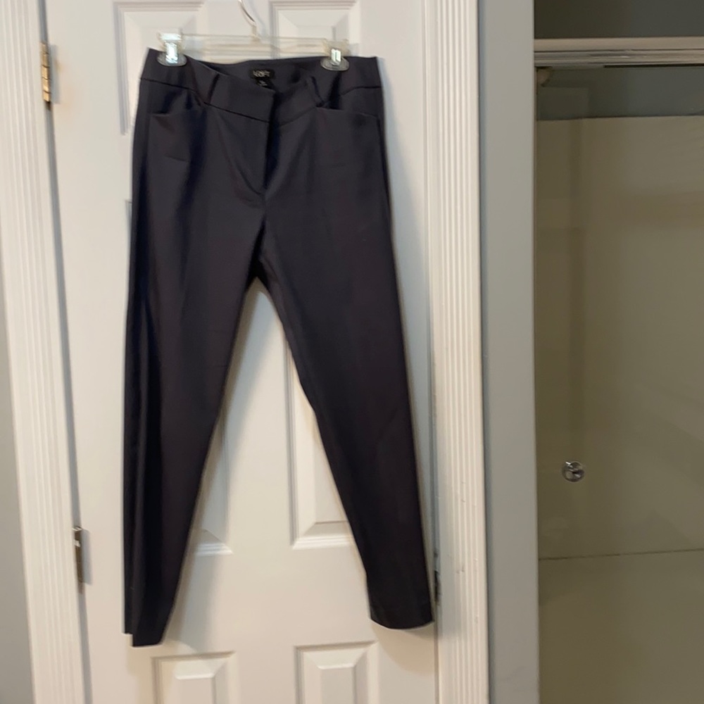 Loft Julie skinny size 8.